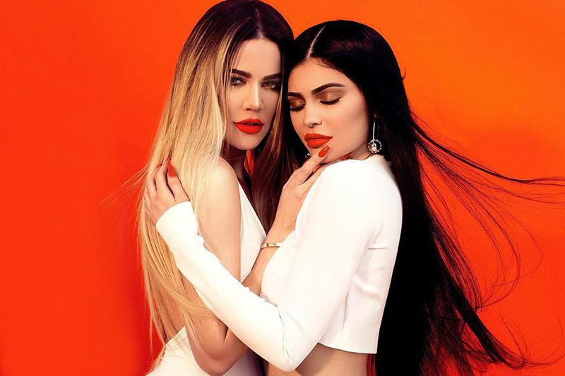 Kylie Jenner & Khloe Kardashian stworzyły kolejną kolekcję kosmetyków!