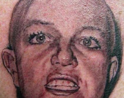 Najdziwniejsze tatuaże z podobiznami gwiazd