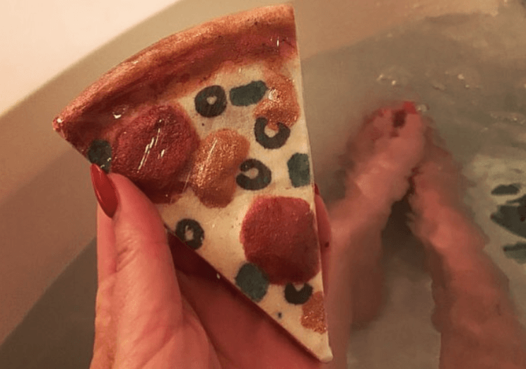 Kule do kąpieli, które wyglądają i pachną jak pizza!