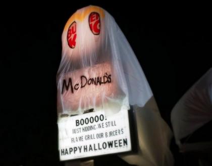 Oryginalny pomysł na Halloween: Burger King w przebraniu McDonald's