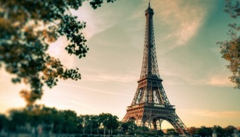 Czy wieża Eiffla jest najwyższym budynkiem Paryża?
