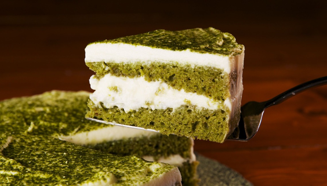 Matcha cheesecake