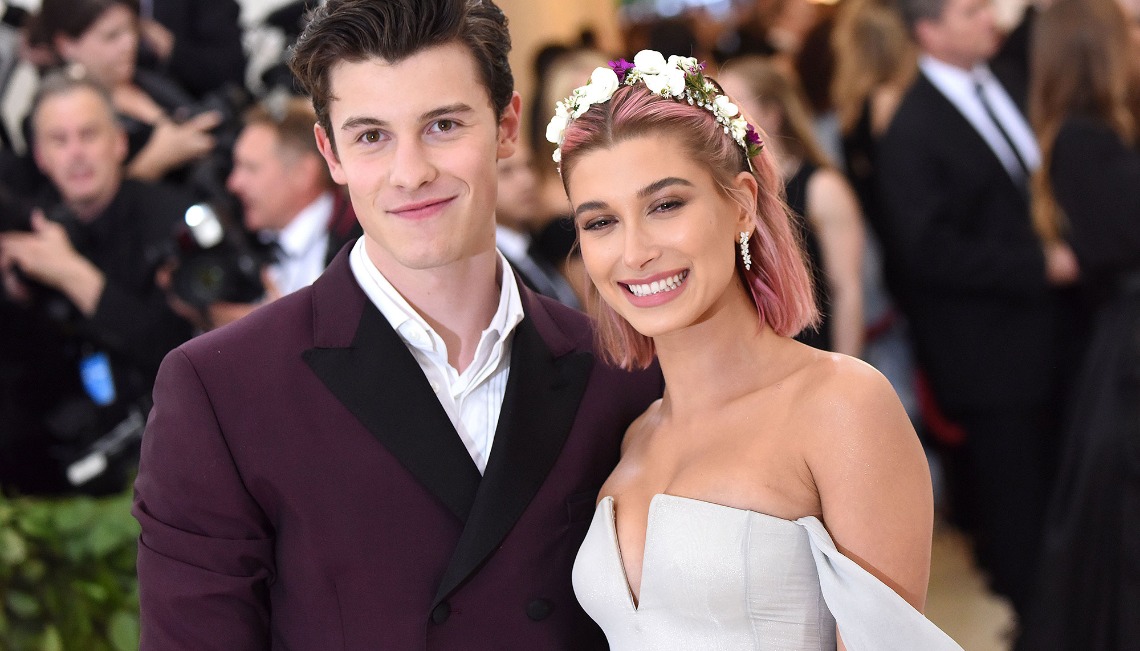 Na jakiej dużej imprezie Shawn Mendes pojawił się z modelką Hailey Baldwin?