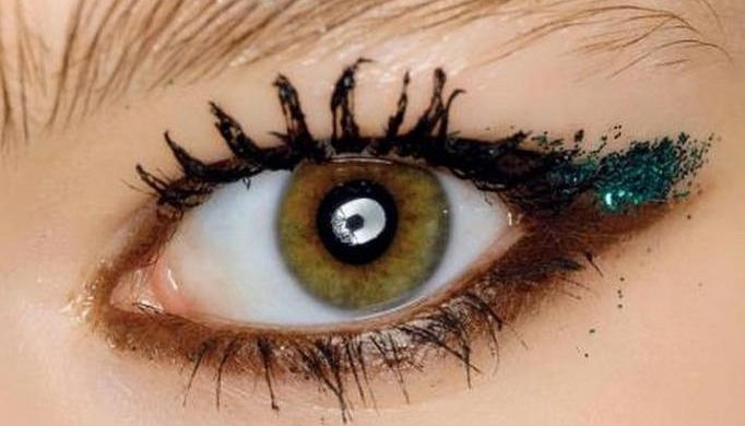 Zawsze mieć sklejone rzęsy