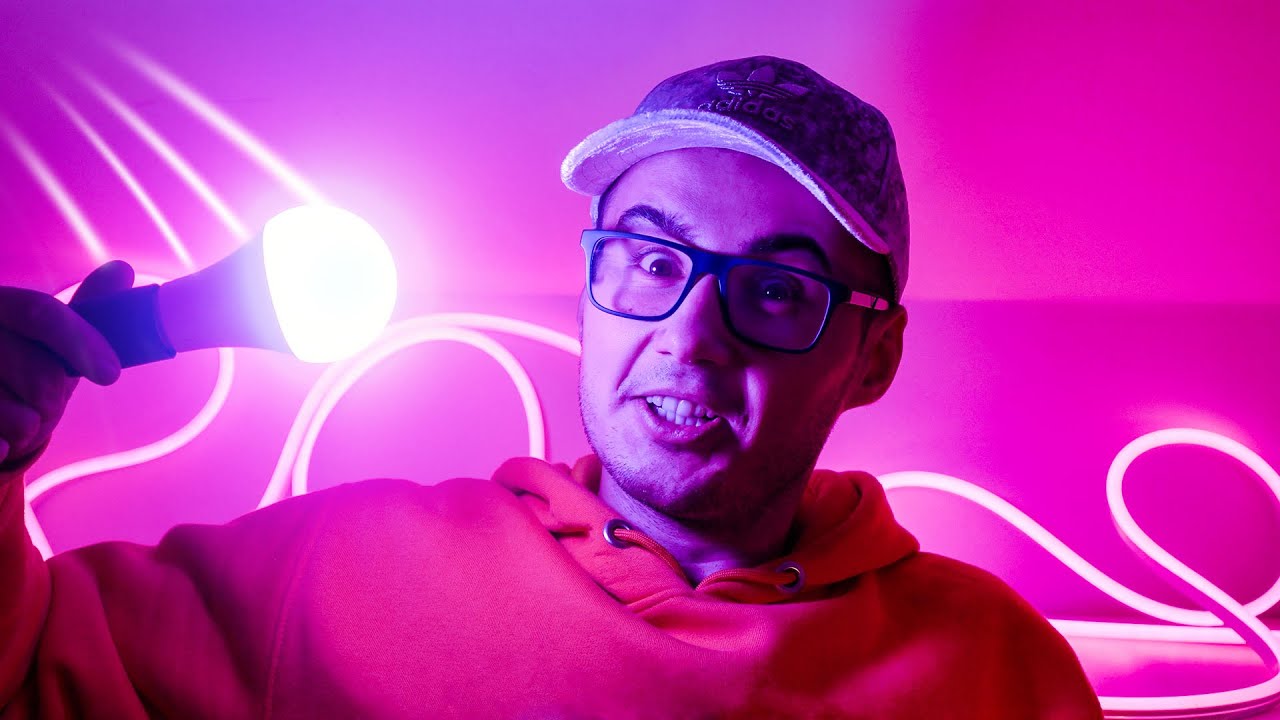 INTELIGENTNE LAMPY, KTÓRE WPROWADZĄ MAGICZNY NASTRÓJ W TWOIM POMIESZCZENIU