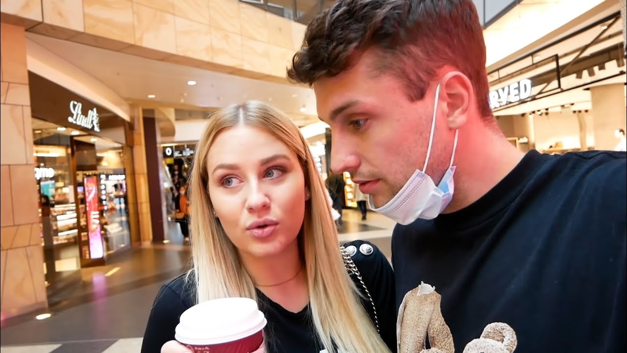 ANDZIAKS OSZUKAŁA LUCĘ PREZENTEM