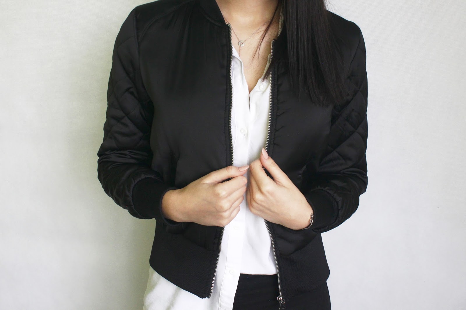 BASICS IN MY CLOSET! Leather jacket, white shirt, grey top, bomber jacket ( inspirations) - Aleksandra Wojtysiak