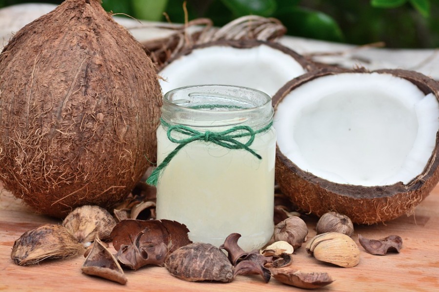 Ideał niekoniecznie tak idealny! Olej kokosowy może Ci zaszkodzić!