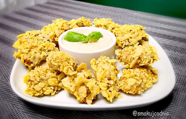 Pieczone nuggetsy w corn flakes