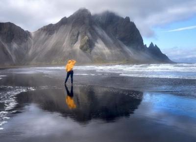 Ania, nie Anna 😇 on Instagram: “„Jak nie gubić się w tym świecie, jak sie gubię sam po drodze”  #yellowjacket #Iceland #Islandia #polishgirl #mountains #trip…”