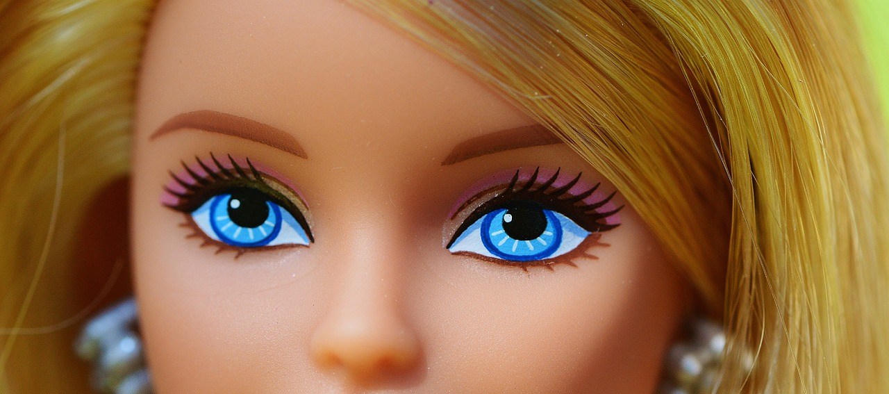 Potrzeba dziwactwa, czyli zawrotna kariera polskiej Barbie - Co na to Natorscy