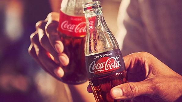 Skąd wzięła się nazwa napoju Coca-Cola ?