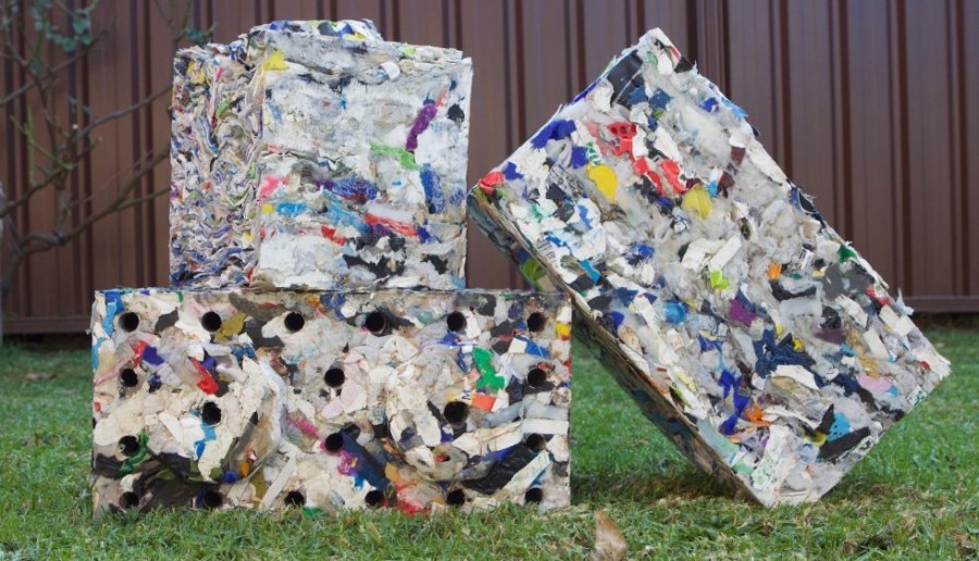 Cegły z plastiku zanieczyszczającego oceany? Tak! Do tego trwalsze niż beton