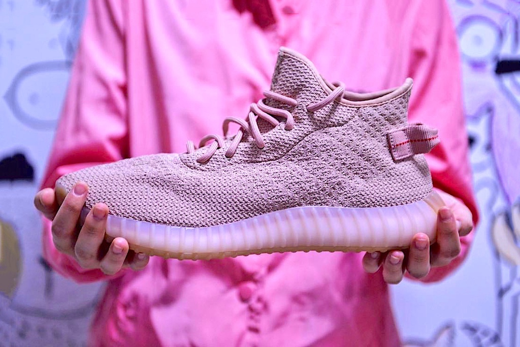 Nadchodzą nowe adidas Yeezy Boost 650 V1?