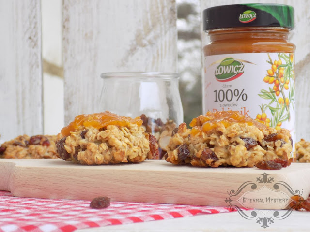 Owsiane ciasteczka z bakaliami