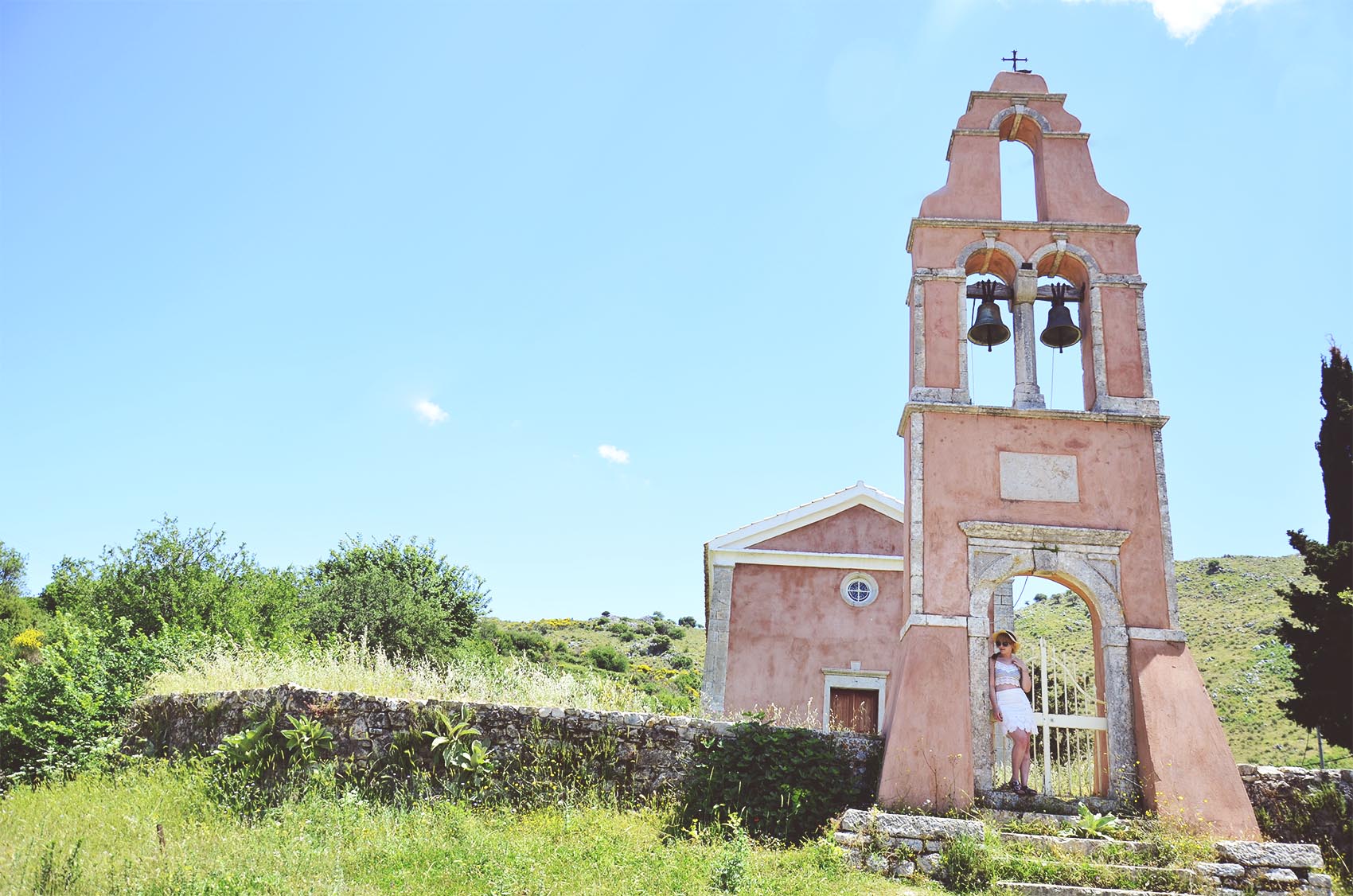 Czy warto odwiedzić opuszczoną wioskę Old Perithia będąc na Corfu?