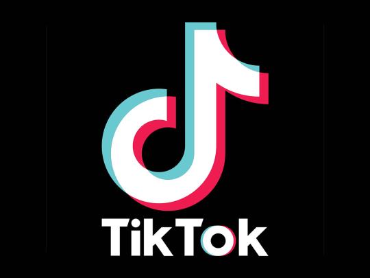 JAK WYBIĆ SIĘ NA TIK TOK?