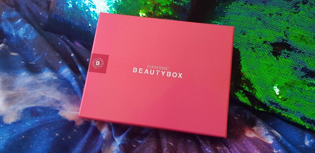 Look Fantastic Beauty Box Luty 2020 unboxing – KolorowANKA