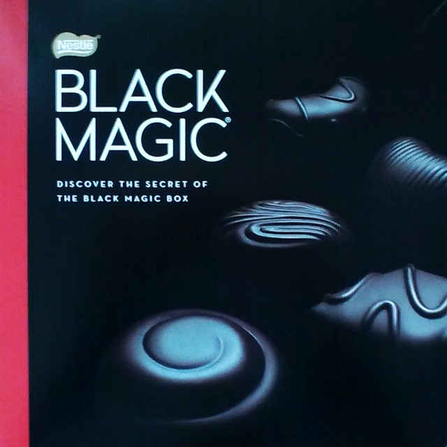 Czekoladki deserowe Black Magic - Nestle