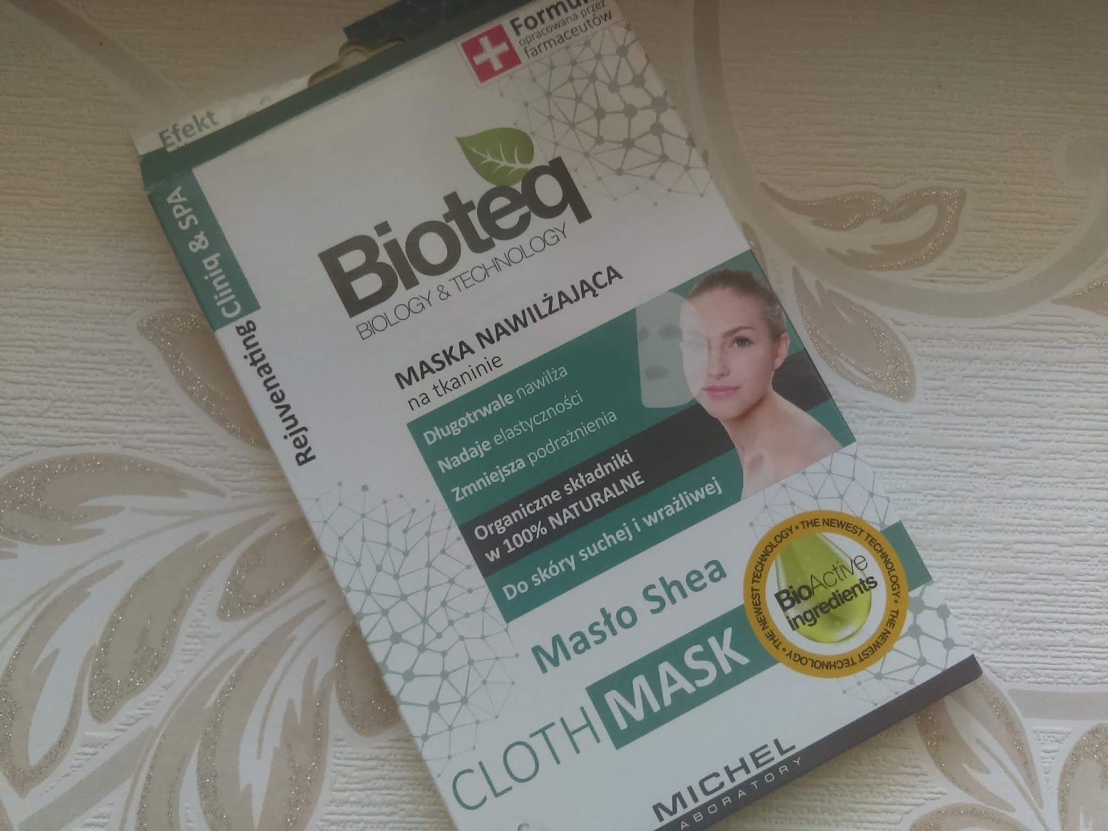 Cosmetics reviews :  Relaks dla skÃ³ry -  NawilÅ¼ajÄca maseczka na tkaninie Bioteq