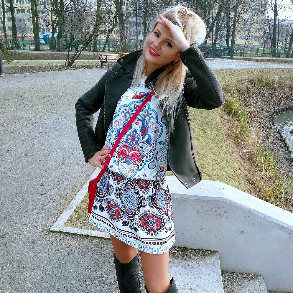 Influencer  on Instagram: “W końcu mróz odpuścił  ______________________________ #pakuten #pakutenpl #sukienka #dress #bohostyle #hippie #outfitoftheday #outfit…”