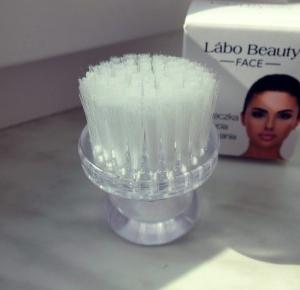 Szczoteczka do twarzy Labo Beauty | INSZAWORLD - blog