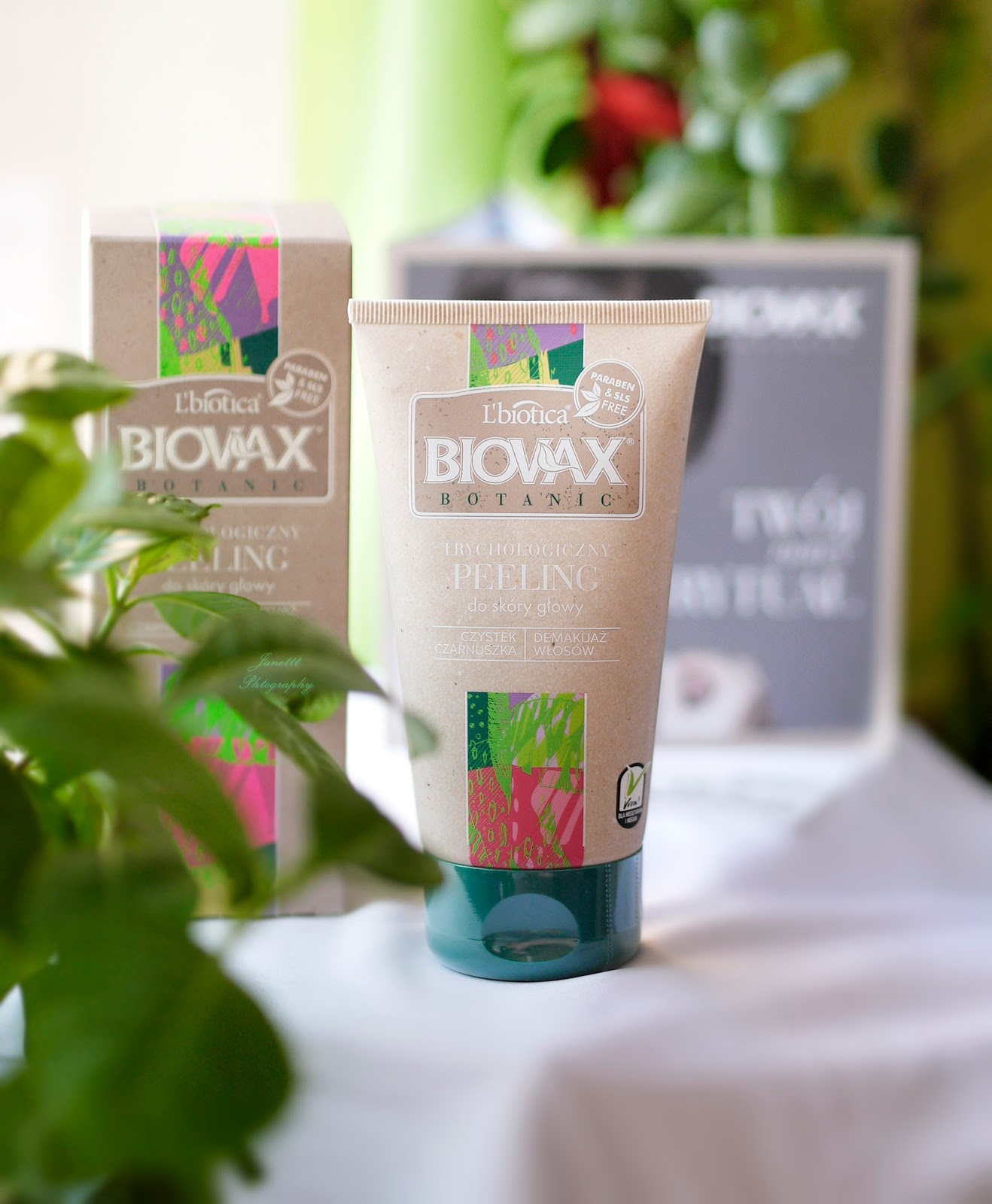 Świat obiektywem Janettt: L'Biotica Biovax Botanic Peeling Trychologiczny Czystek i Czarnuszka