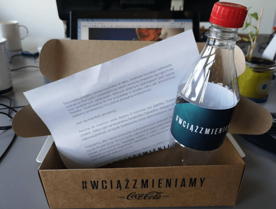 Dlaczego Coca-Cola wysłała puste butelki do influencerów? Im się to nie spodobało