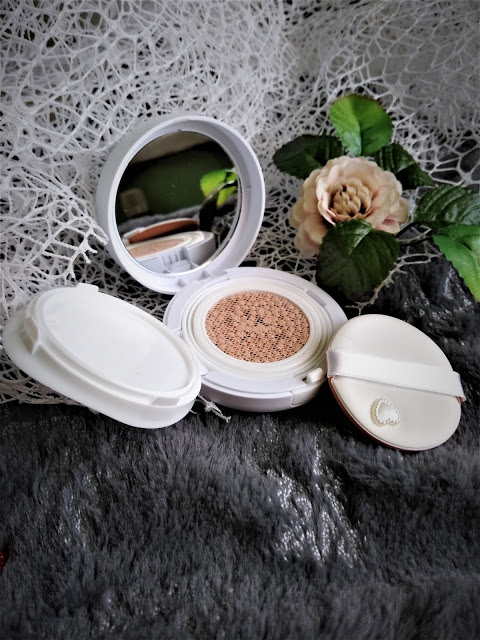 Kosmetyczny Świat Strzałeczki- receznje i testy kosmetyków: SKINGARDEN - Dr. Mola 3rd Generation BB Cushion