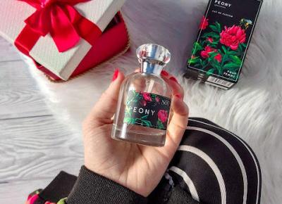 zaStrzałką: PEONY - perfumy Nou