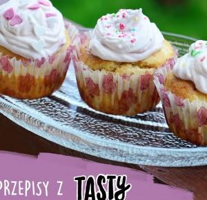 LadyAwa Blog: Testujemy przepisy z Tasty #5 - Babeczki z truskawkami