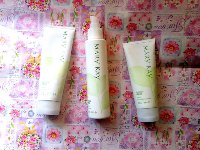 Mary Kay, Zestaw Botanical Effects do Cery Wrażliwej, Normalnej i Suchej | Blog Fashion and Beauty - Personal by Leyraa