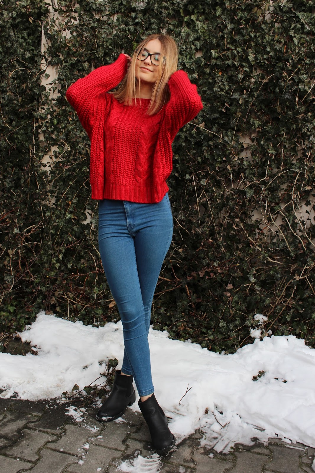 red sweater & jeans 