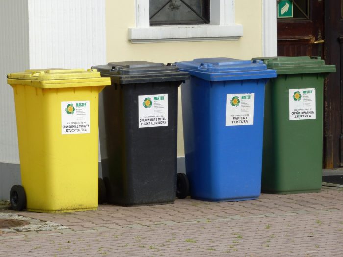 Segregowanie śmieci w domu - praktyczne porady