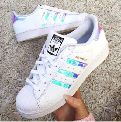 Monika Marcinkiewicz: Adidas Superstar