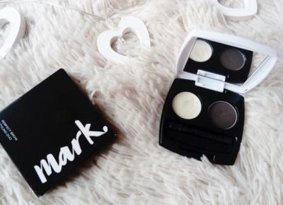 Paletka do brwi z Avonu.