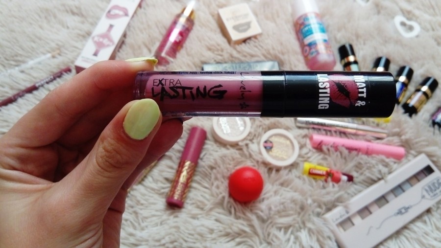 Lovely, Extra Lasting - hit za grosze czy kit?