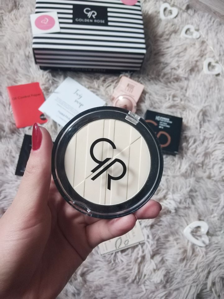 Golden Rose, Puder do twarzy HD.