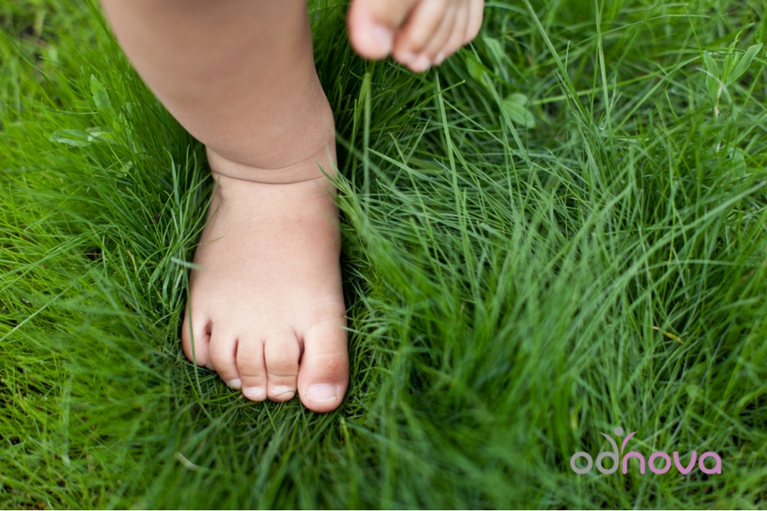 Pierwsze buty – o tym co tak naprawdę jest ważne dla zdrowego rozwoju stopy dziecka.