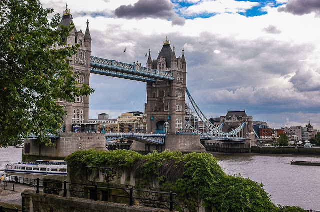 PROS OF LIFE IN ENGLAND | JAKIE SĄ PLUSY ŻYCIA W ANGLII? | PIELĘGNACYJNY ZAKĄTEK