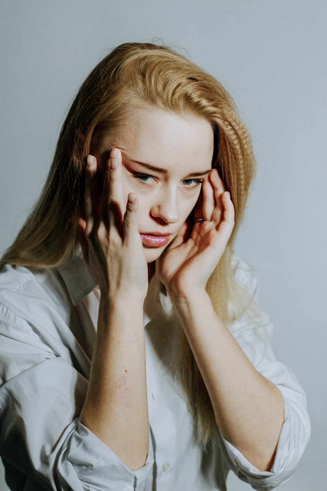 Trzy domowe, niezawodne sposoby na potworny ból głowy | Diety i ich sekrety