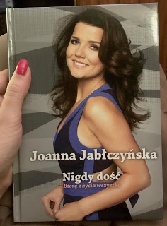Takie książki - Taka Troche o książkach czyli.. : Joanna Jabłczyńska - Nigdy dość. Biorę z życia wszystko