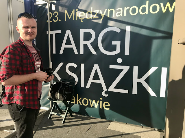 Takie książki - Taka Troche o książkach czyli.. : Międzynarodowe Targi Książki w Krakowie już za nami
