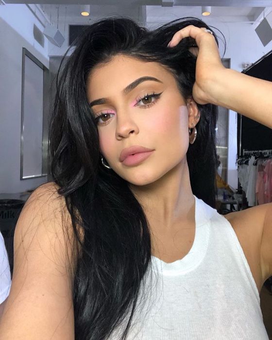 Kosmetyk Kylie Jenner vs Drogeryjny kosmetyk