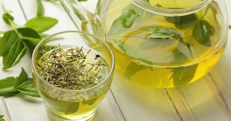 Zdrowe Szczęście : Dlaczego warto pić zieloną herbatę? 