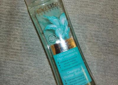 Z mojej strony lustra: Oczyszczający płyn micelarny Fresh&Soft od Eveline Cosmetics