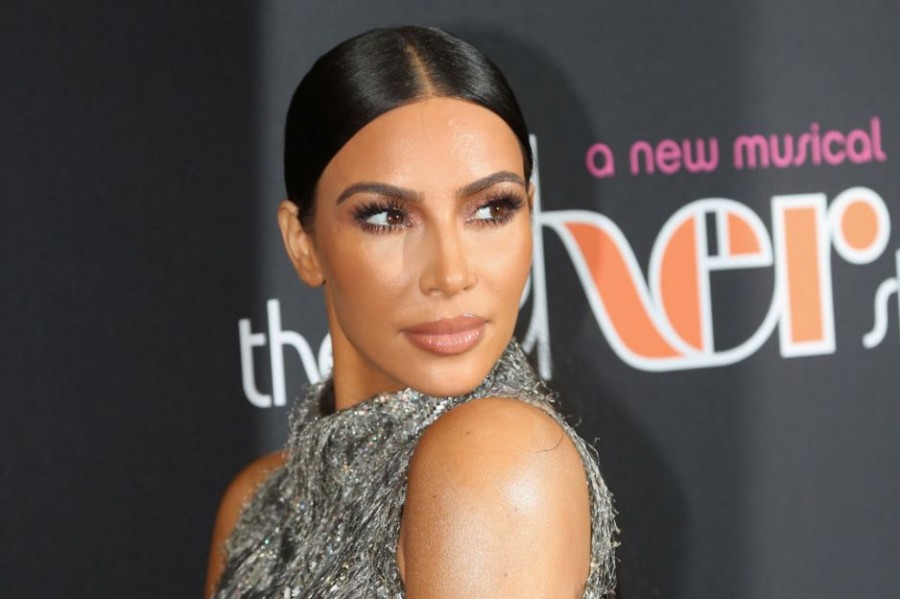 Oto kosmetyki do makijażu, które dają taki efekt jak produkty marki Kim Kardashian! Są tańsze i kupicie je w Polsce