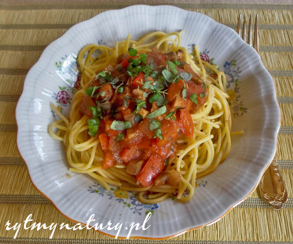 Jak zrobić spaghetti bez mięsa aby było smaczne i pożywne - Rytmy Natury