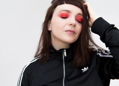 Agata ma Nosa –  Beauty Monday: Red is the new Black.