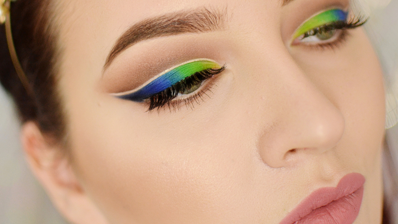 SOCZYSTE ZIELENIE I NIEBIESKOŚCI NA WIOSNĘ | #TUTORIAL | Agata Welpa MakeUp Blog Beauty- najbardziej kolorowy blog o makijażu.